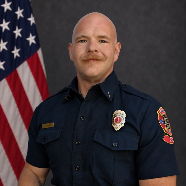 Geoffrey Daves, Lieutenant/EMT